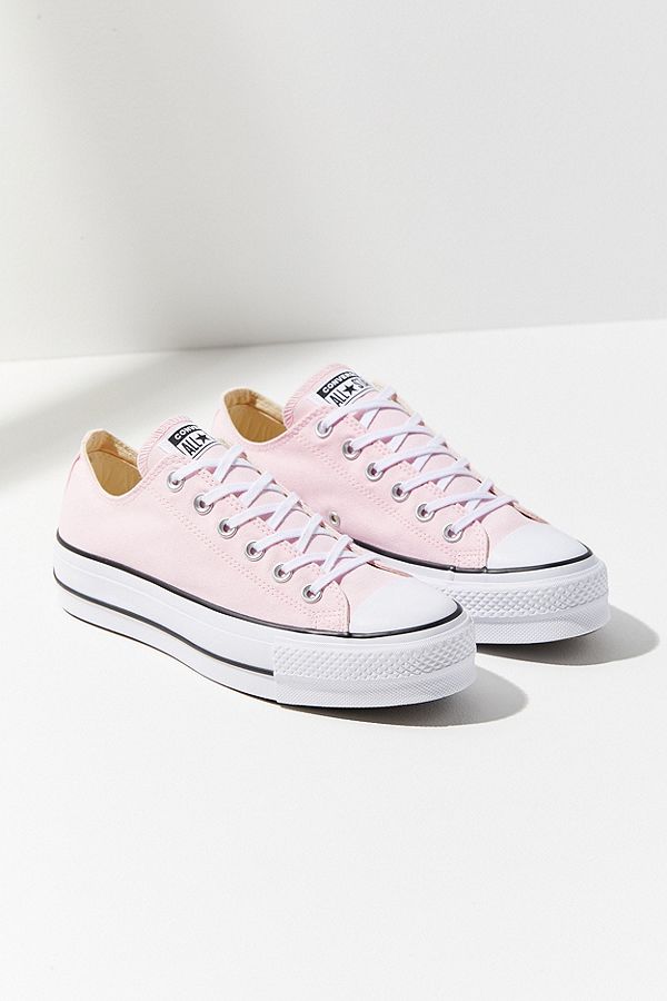 Chuck Taylor Platform Lo Lift Sneaker