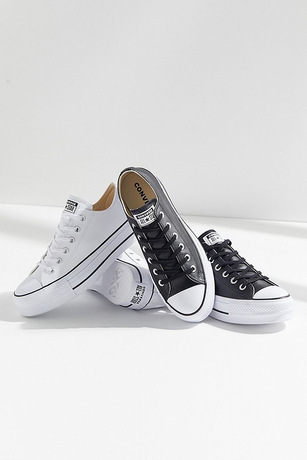 Chuck Taylor All Star Lift Leather Sneaker